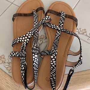 Corso Como Blessia Sandal - New